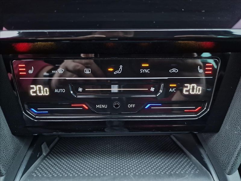 Volkswagen Passat 2.0TDI 147kW 4MOT DSG Eleg. - fotka 34 z 50
