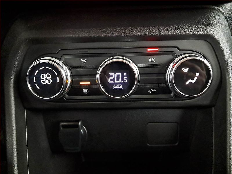 Dacia Sandero (2021) 1.0 TCe, Automat, ČR,1.maj - fotka 16 z 19