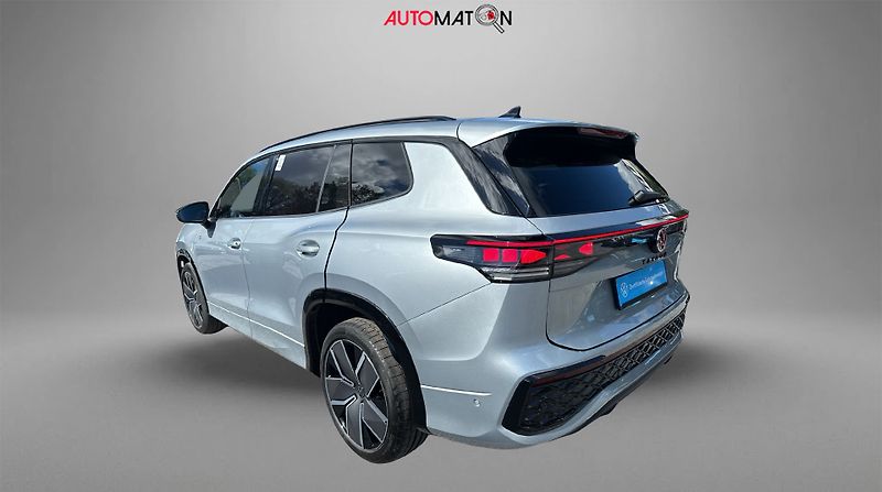 Volkswagen Tayron TSI 195kW 4M R-Line 7m 360 DCC - fotka 3 z 13