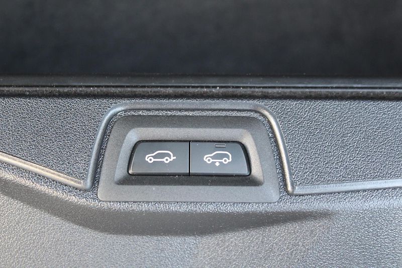 BMW X5 xDrive30d - fotka 18 z 23