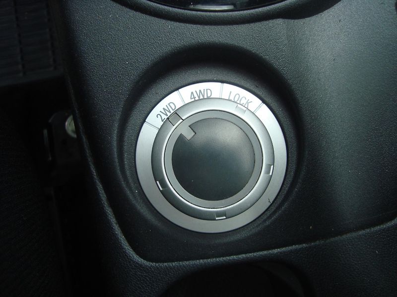 Mitsubishi ASX (2010) 1.8 DID  4x4 - fotka 16 z 16
