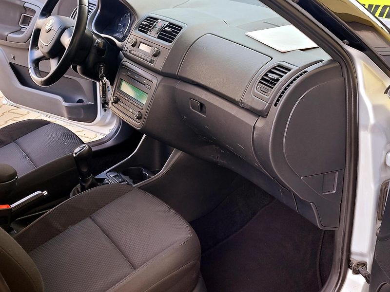 Škoda Roomster TSi *SERV.KNÍŽKA* DIGI   - fotka 26 z 43