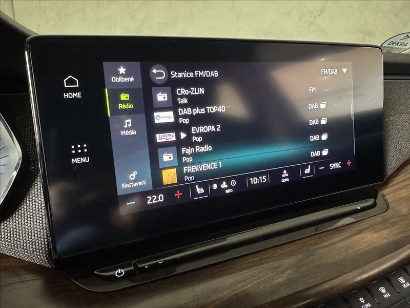 Škoda Octavia 2,0 TDi  DSG 4x4 Scout Virtual - fotka 35 z 46