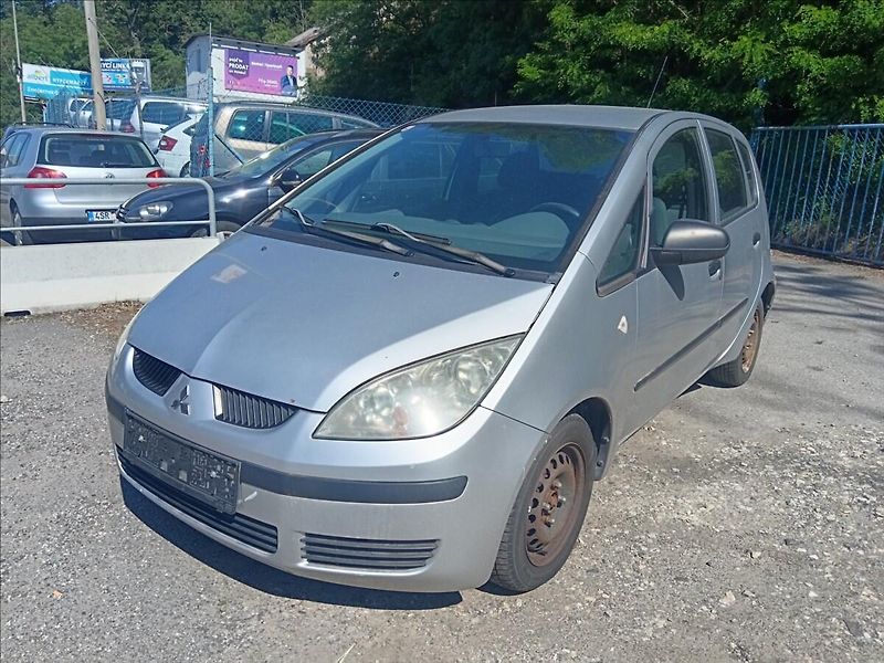 Mitsubishi Colt 1,1 MPi - fotka 3 z 19