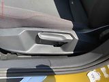 Volkswagen Golf (2017) 2.0 TDi, Sound, navi - náhled 14