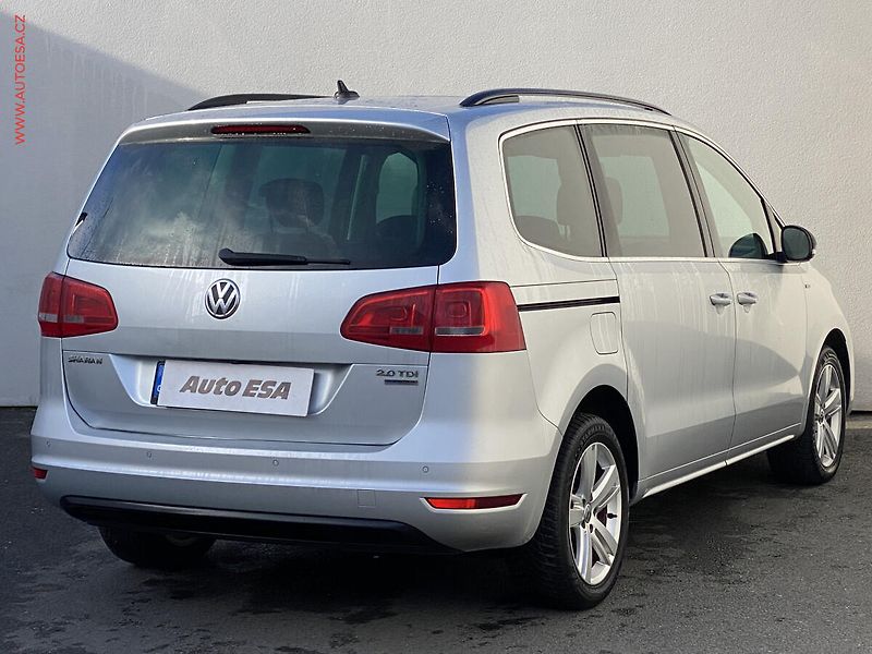 Volkswagen Sharan (2012) 2.0 TDi, Match, xenon - fotka 4 z 18