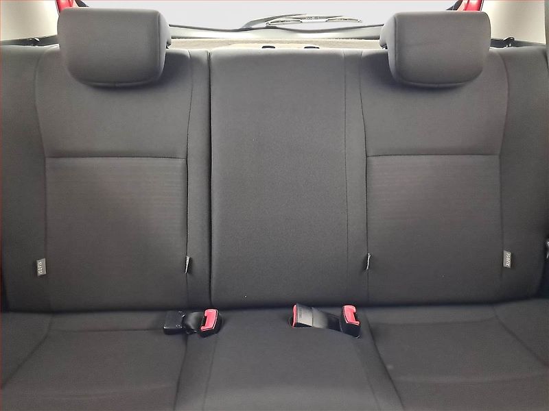 Toyota Yaris (2014) 1.0 VVT-i, Serv.kniha - fotka 10 z 15