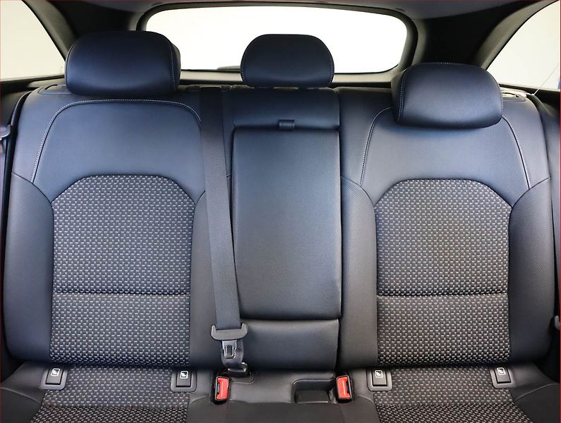 Kia Ceed (2021) 1.5 T-GDI, Automat, Serv.kniha - fotka 10 z 21