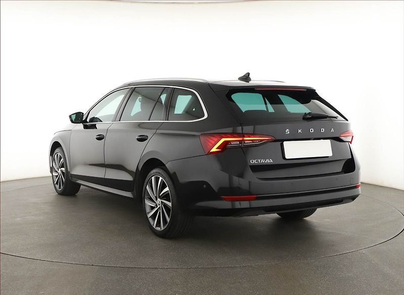 Škoda Octavia (2022) 2.0 TDI - fotka 4 z 20