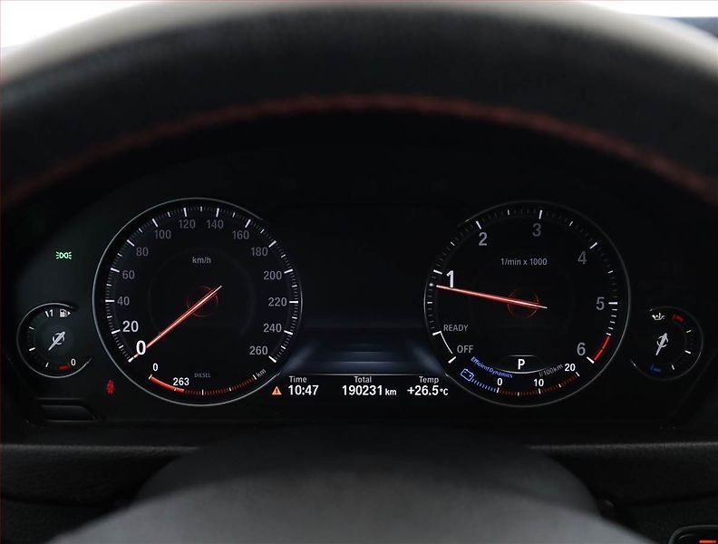 BMW Řada 3 (2018) Sport Line 320d xDrive GT - fotka 9 z 18