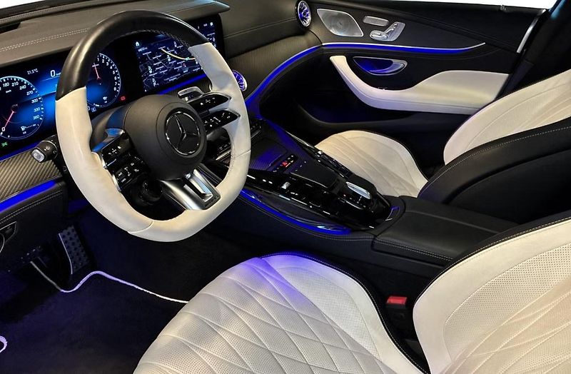 Mercedes-Benz AMG GT 4 63 SE Performance 360k HuD - fotka 9 z 24