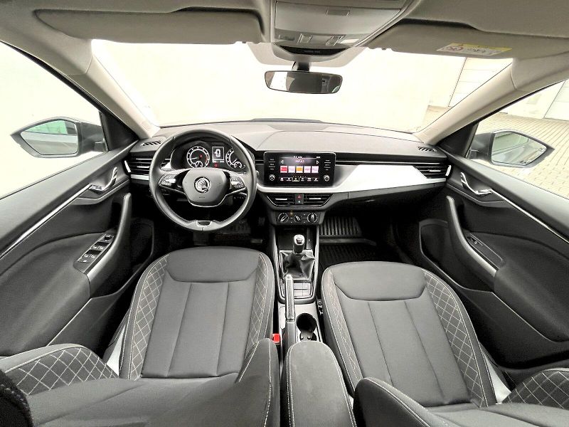 Škoda Kamiq (2022) 1,0TSI 81KW AMBITION - fotka 5 z 23