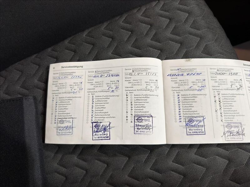 Opel Corsa 1,4   iSPORT TOP STAV I VZHLED - fotka 40 z 43