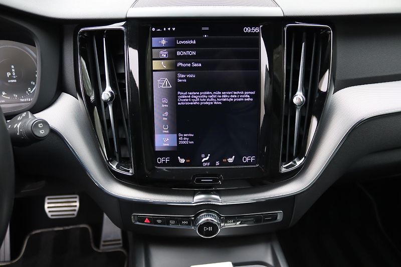 Volvo XC60 VOLVO XC60 T8 TWIN ENGINE R-DE - fotka 19 z 35