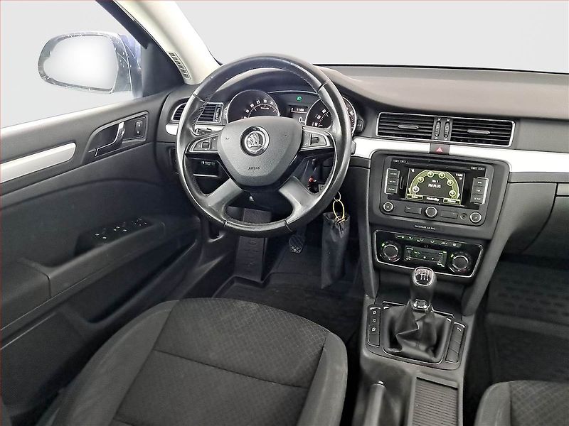 Škoda Superb (2014) Greenline 1.6 TDI, Navi - fotka 7 z 17