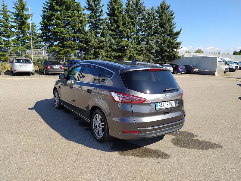 Ford S-MAX (2022) 2.0 EcoBlue 110kW/150k Titaniu - fotka 3 z 20