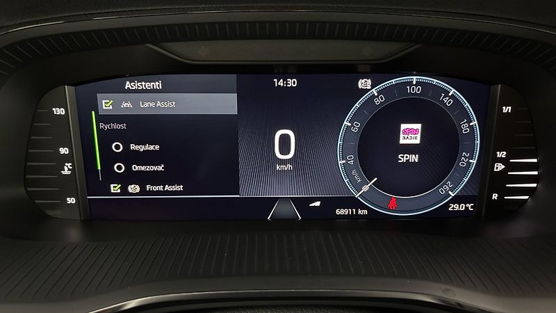Škoda Octavia 1.5 TSI Style Combi - fotka 10 z 25
