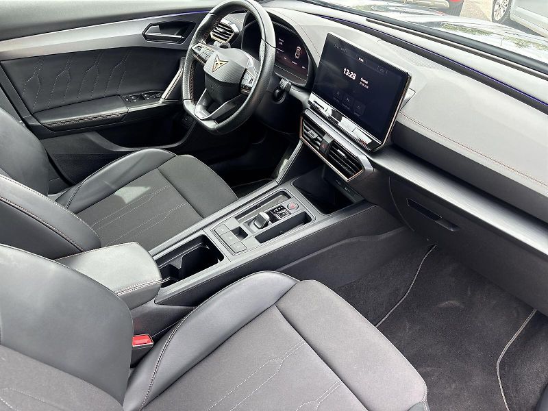 Cupra Formentor (2024) 1.5 TSI DSG - fotka 9 z 32