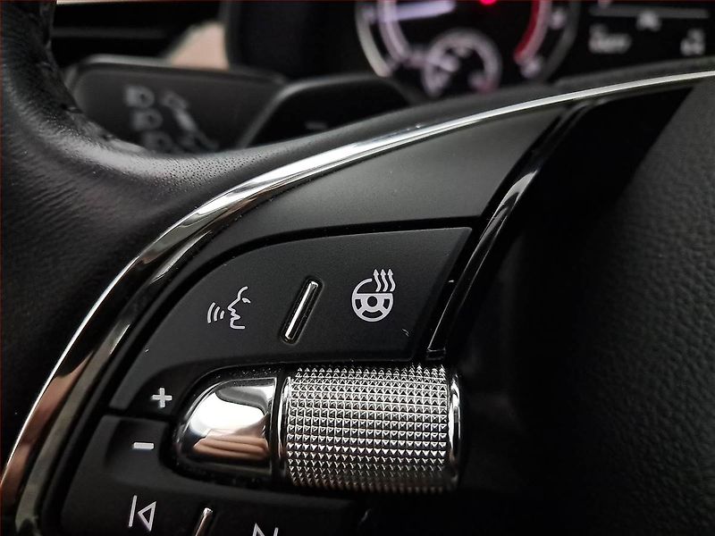 Škoda Kamiq (2022) Style 1.0 TSI - fotka 20 z 22