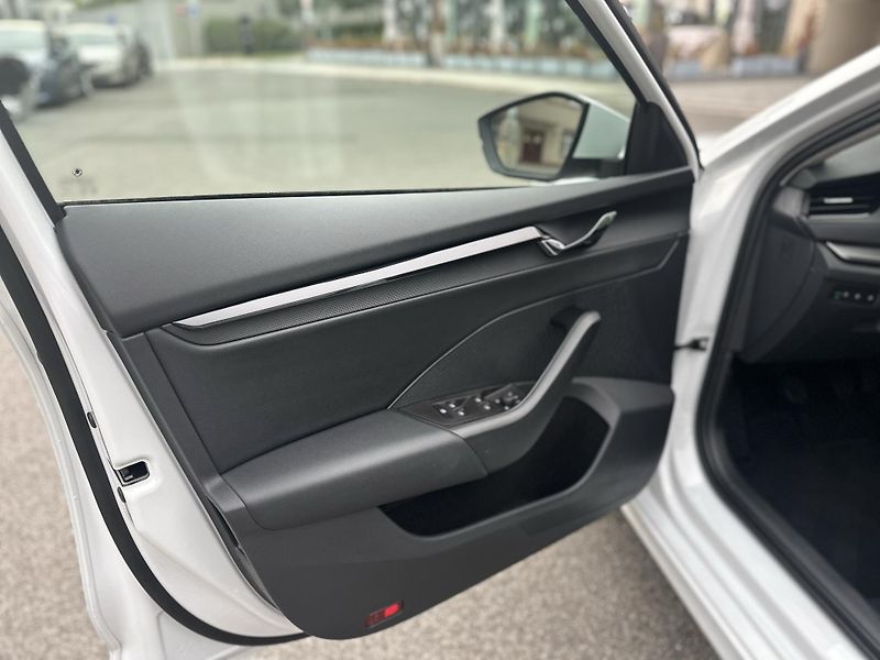 Škoda Octavia (2023) - fotka 5 z 16