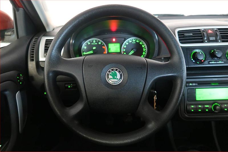 Škoda Fabia (2007) Ambiente 1.2, nová STK, Klima - fotka 15 z 15