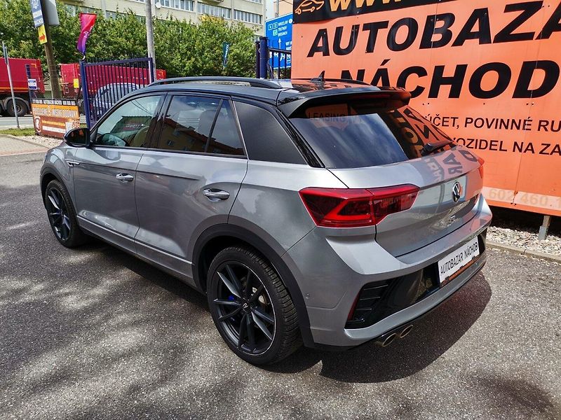 Volkswagen T-Roc (2025) 2.0TSi 221kw R DSG 4x4 - fotka 3 z 40