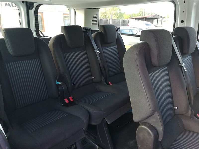 Ford Transit Custom 2,0 TDCi 8 míst - fotka 18 z 24
