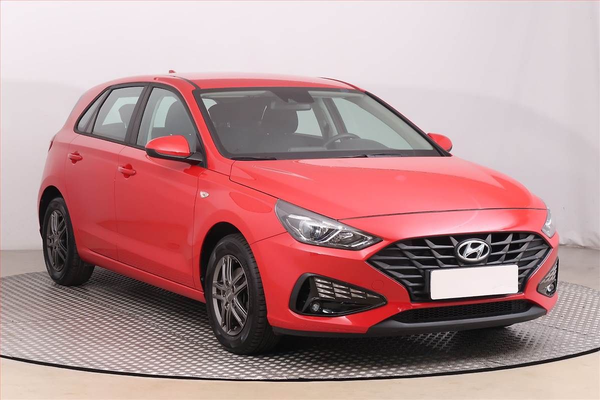 Hyundai i30 Comfort 1.5 DPI, ČR,1.maj