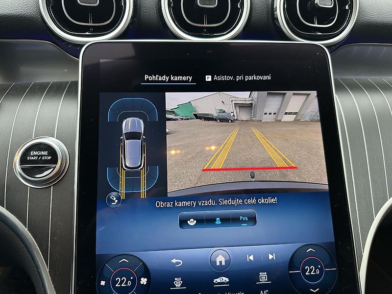 Mercedes-Benz GLC (2023) 300de 4MATIC - fotka 15 z 27