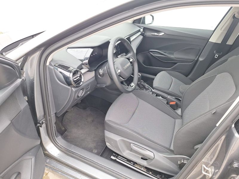 Škoda Fabia (2025) 1.0 TSI / 70 kW / 5MP / Select - fotka 15 z 33
