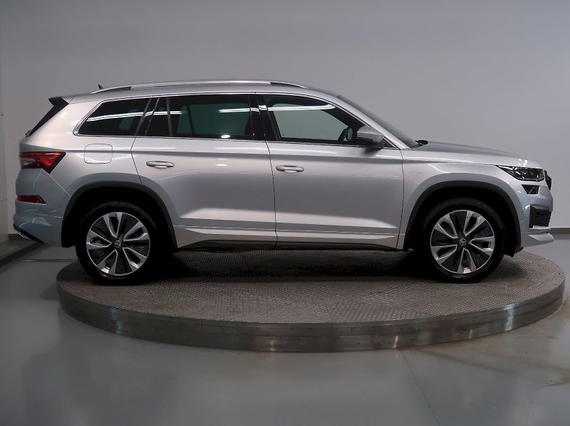 Škoda Kodiaq (2022) LAURIN&KLEMENT 2.0TDI 110KW 4x - fotka 8 z 43