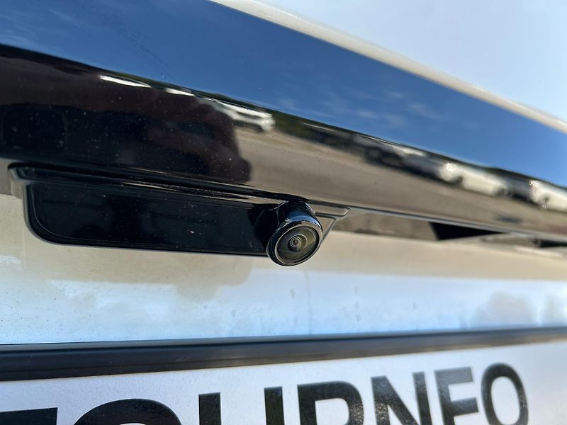 Ford Tourneo Custom 2.0 EcoBlue 110kW Titanium L1 - fotka 6 z 30