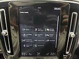 Volvo XC40 2,0 D3 AUTOMAT VÝHŘEV TAŽNÉ - náhled 16
