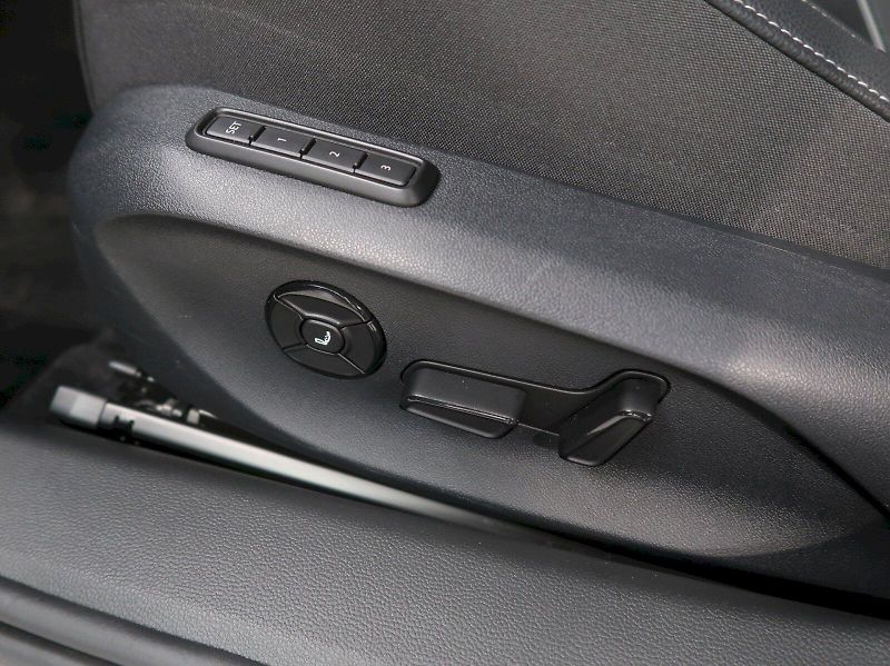 Škoda Superb (2025) SPORTLINE 2.0TDI 142KW 4x4 DSG - fotka 14 z 45