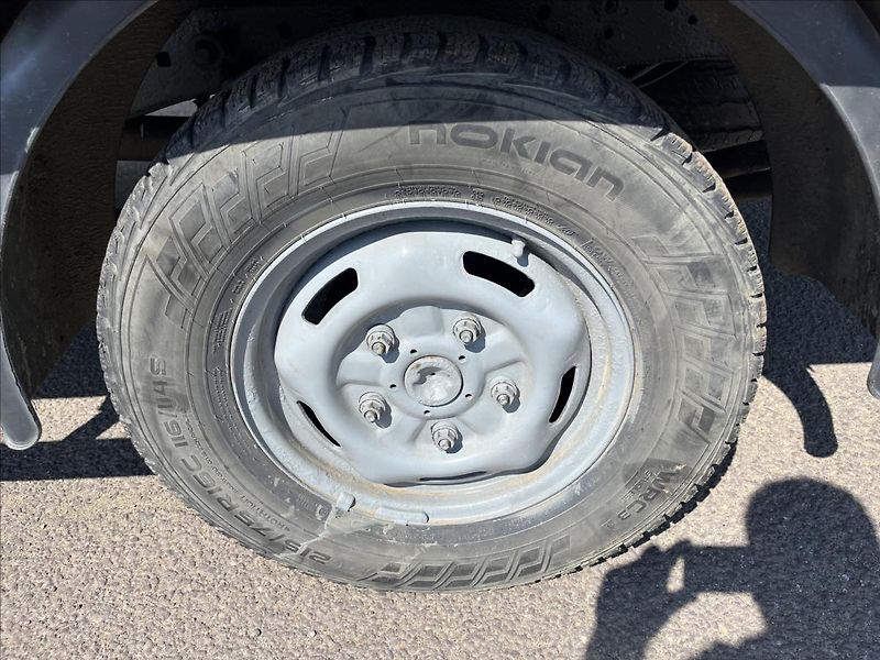 Ford Transit 2,4 TDCi 3.MÍSTA VALNÍK 411cm - fotka 28 z 29