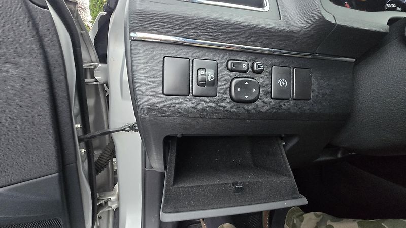 Toyota Avensis 1.8LIFE 1MAJITEL 108KW - fotka 26 z 35