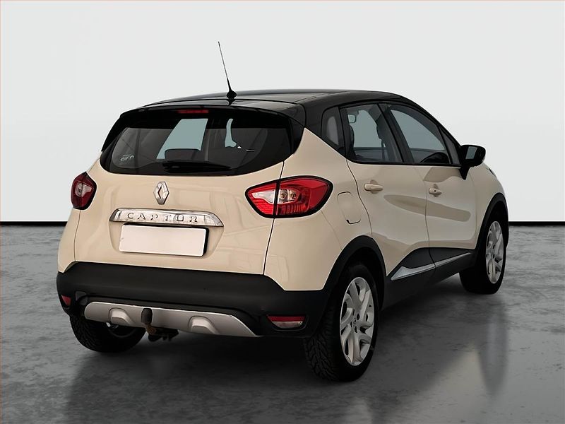 Renault Captur (2015) 1.2 TCe, Automat, Navi - fotka 5 z 18
