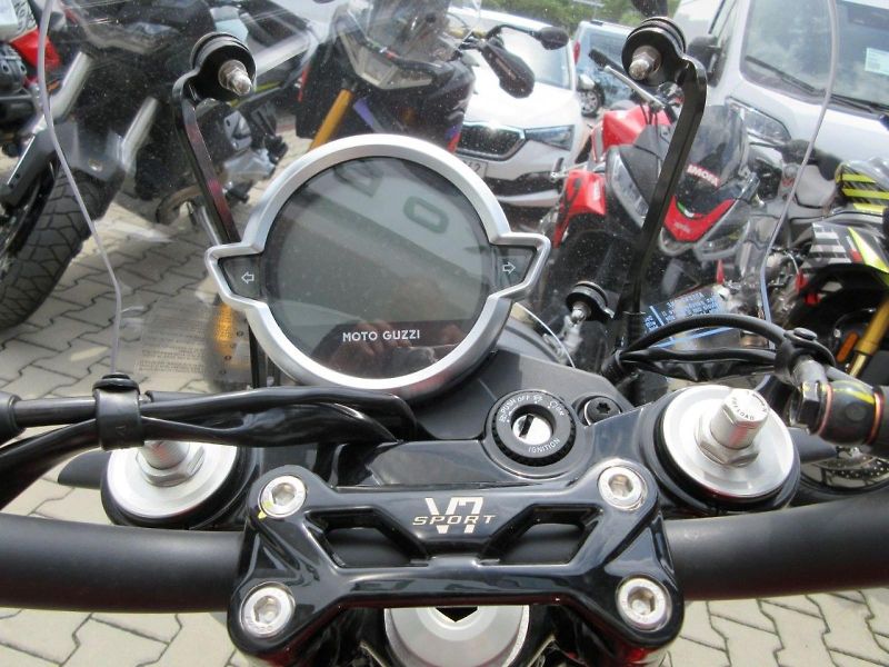 Moto Guzzi (2026) V7 850 SPORT - fotka 11 z 12