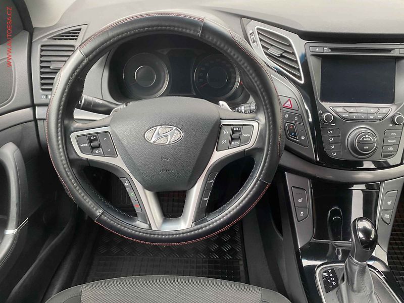 Hyundai i40 (2015) 1.7 CRDi, ČR, AT, LED, navi - fotka 11 z 18