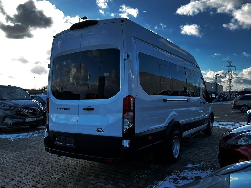 Ford Transit (2025) 2,0 EcoBlue BUS 18míst AUT L4 - fotka 5 z 37