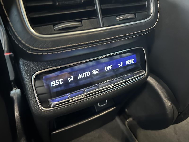 Mercedes-Benz GLE (2021) AMG 53 4MATIC+ 22