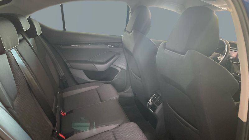 Škoda Octavia (2023) Ambition 1.5TSI 110kW  e-TEC D - fotka 14 z 32