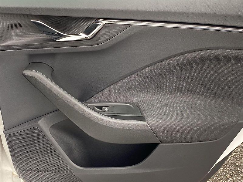 Škoda Scala (2022) 1.0 TSI Style - fotka 27 z 34