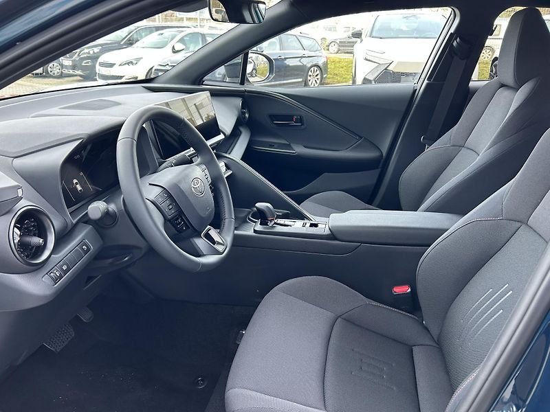 Toyota C-HR STYLE 1,8 HEV AT - fotka 7 z 14