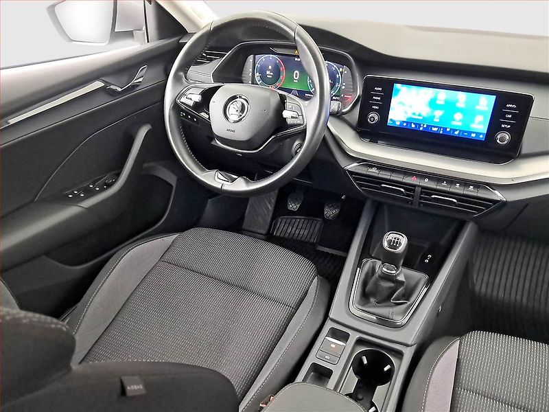 Škoda Octavia (2022) Ambition 2.0 TDI, ČR,1.maj - fotka 7 z 17