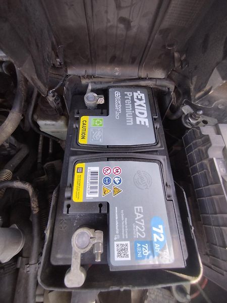Volkswagen Passat (2005) - fotka 13 z 23
