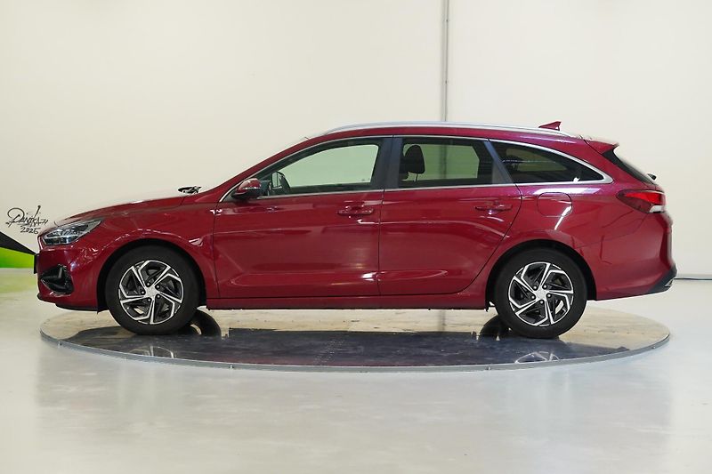Hyundai i30 - fotka 3 z 25