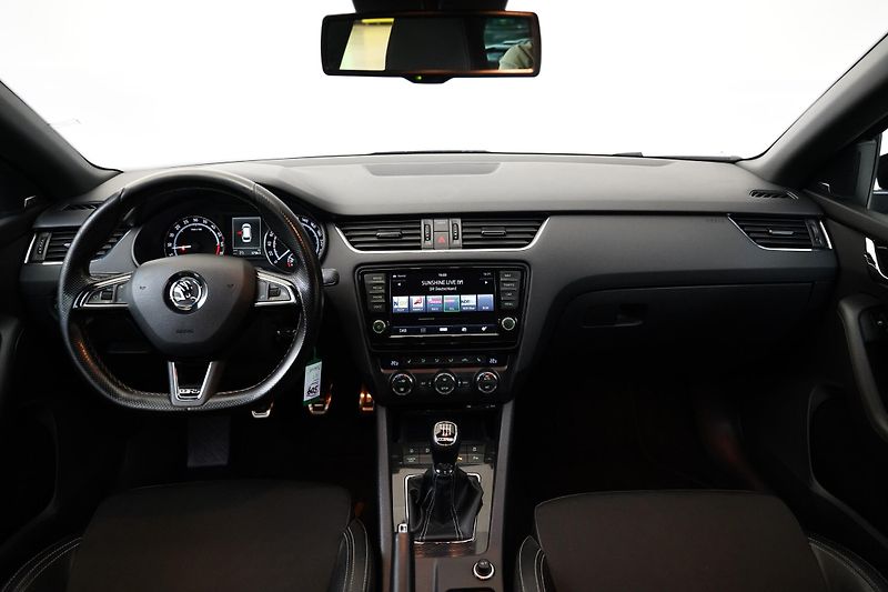Škoda Octavia - fotka 5 z 27