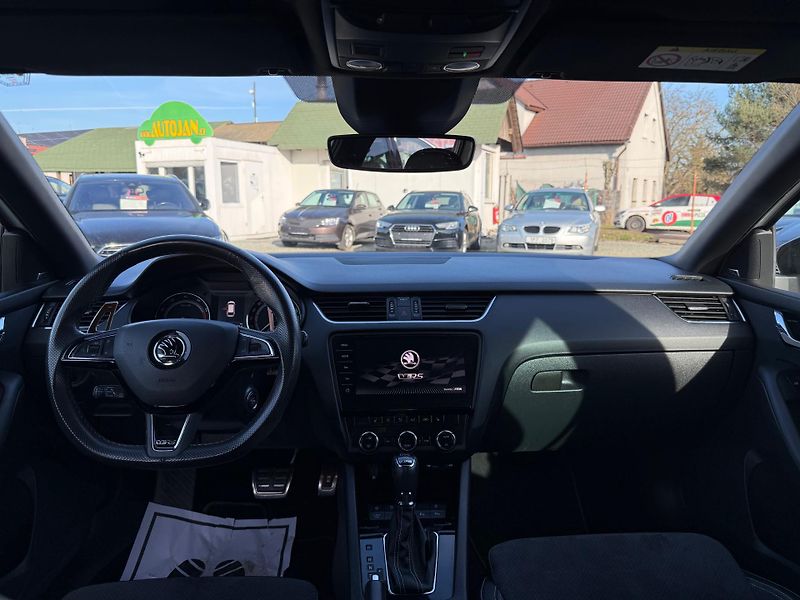 Škoda Octavia 2.0 TSI RS 245 DSG - fotka 7 z 13