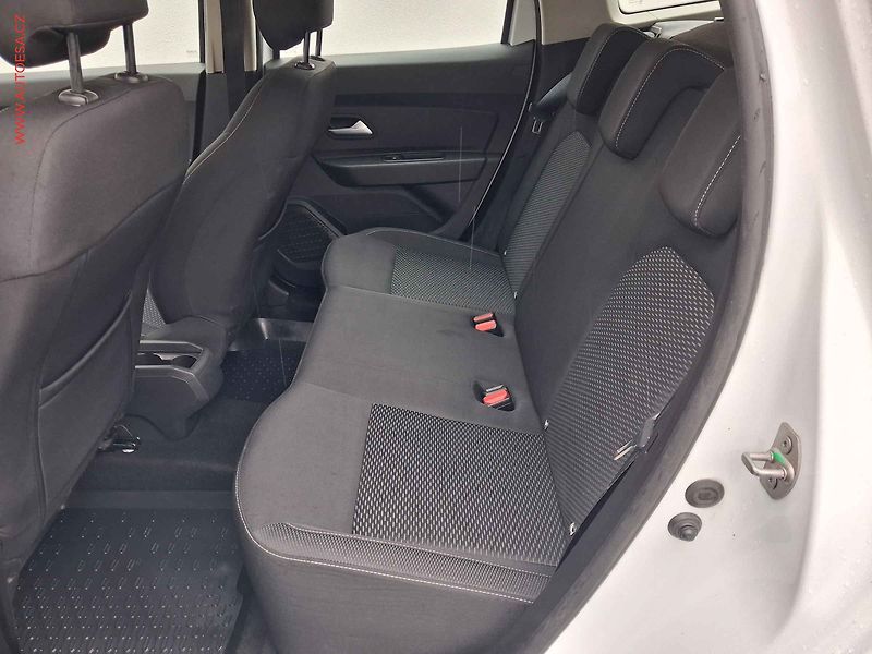 Dacia Duster (2021) 1.5dCi 4WD, 1.maj,ČR - fotka 10 z 16